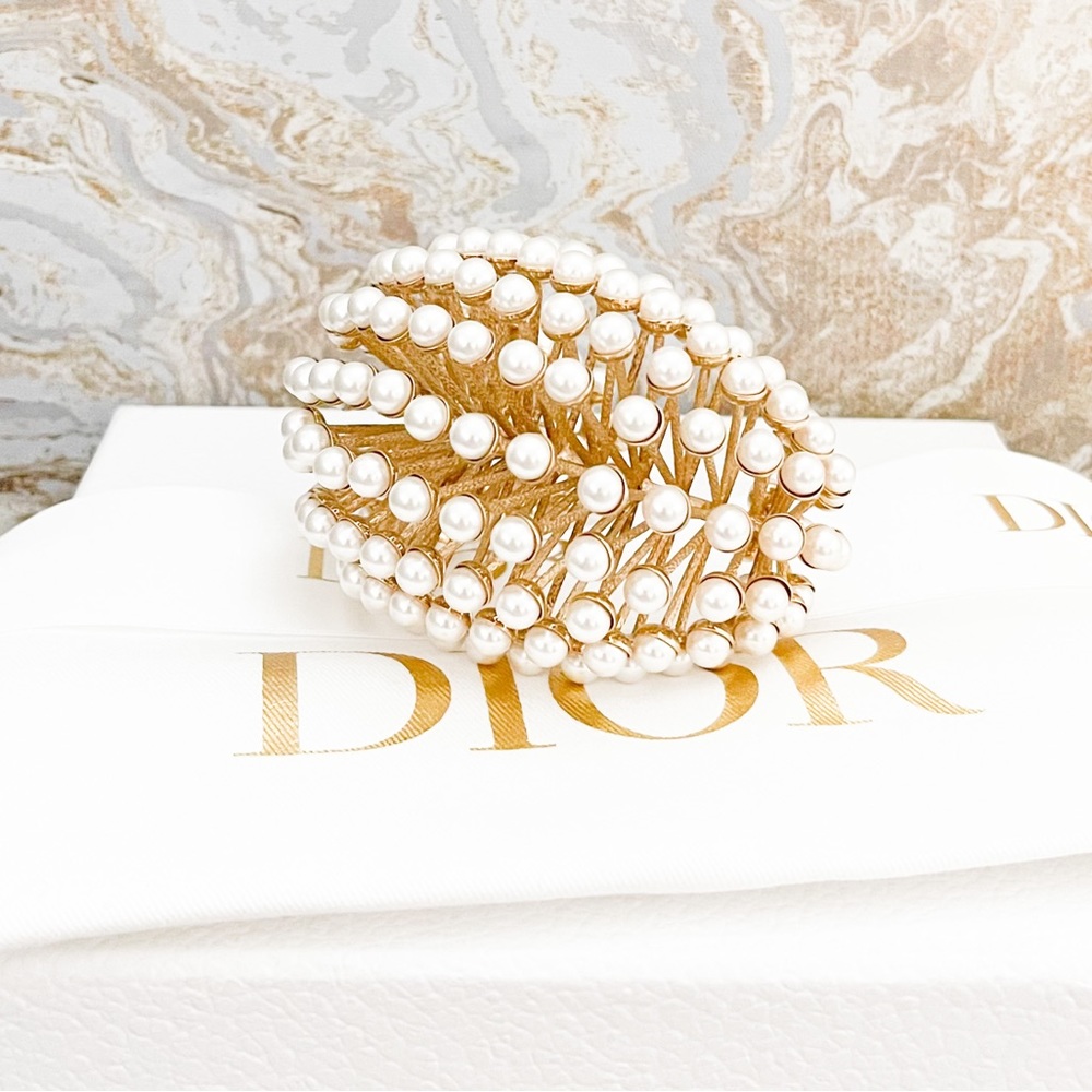 RUNWAY Christian Dior Faux Pearl & Gold-toned Cuff Bracelet
